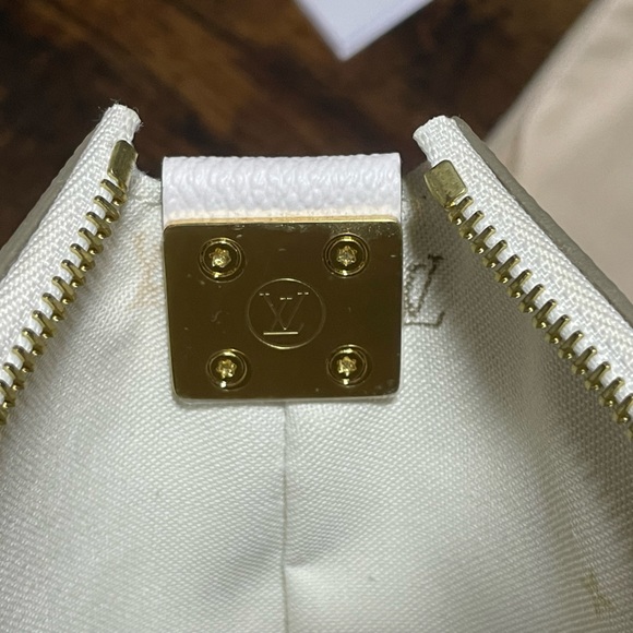 Louis Vuitton Sunset Kaki Marshmallow Bag - Picture 14 of 16